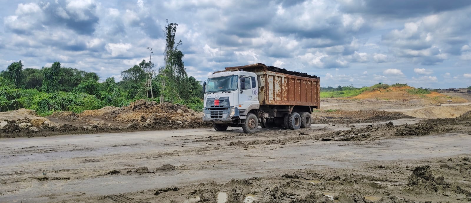 Truk Jungkit